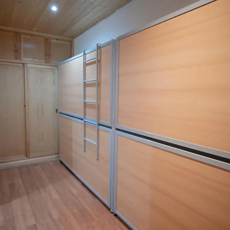 Europa House - Parking Gratis